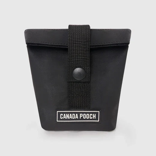 Canada Pooch Handsfree Treat Pouch